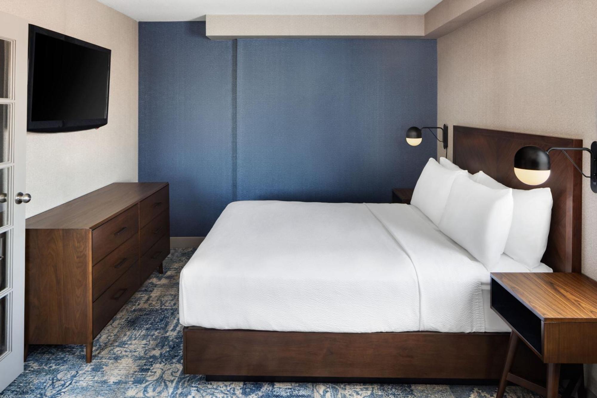 Four Points By Sheraton Edmonton South Ngoại thất bức ảnh