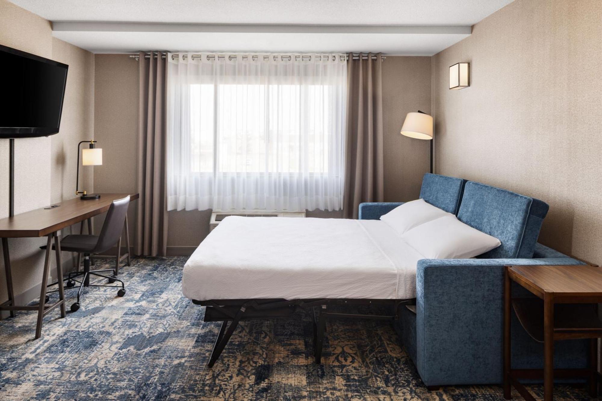 Four Points By Sheraton Edmonton South Ngoại thất bức ảnh