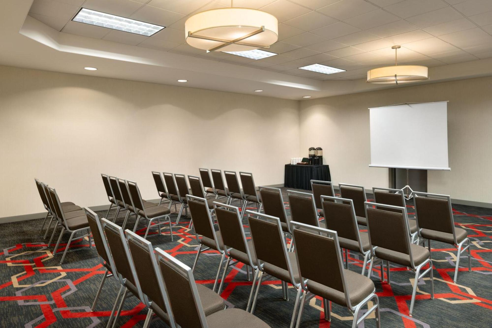 Four Points By Sheraton Edmonton South Ngoại thất bức ảnh