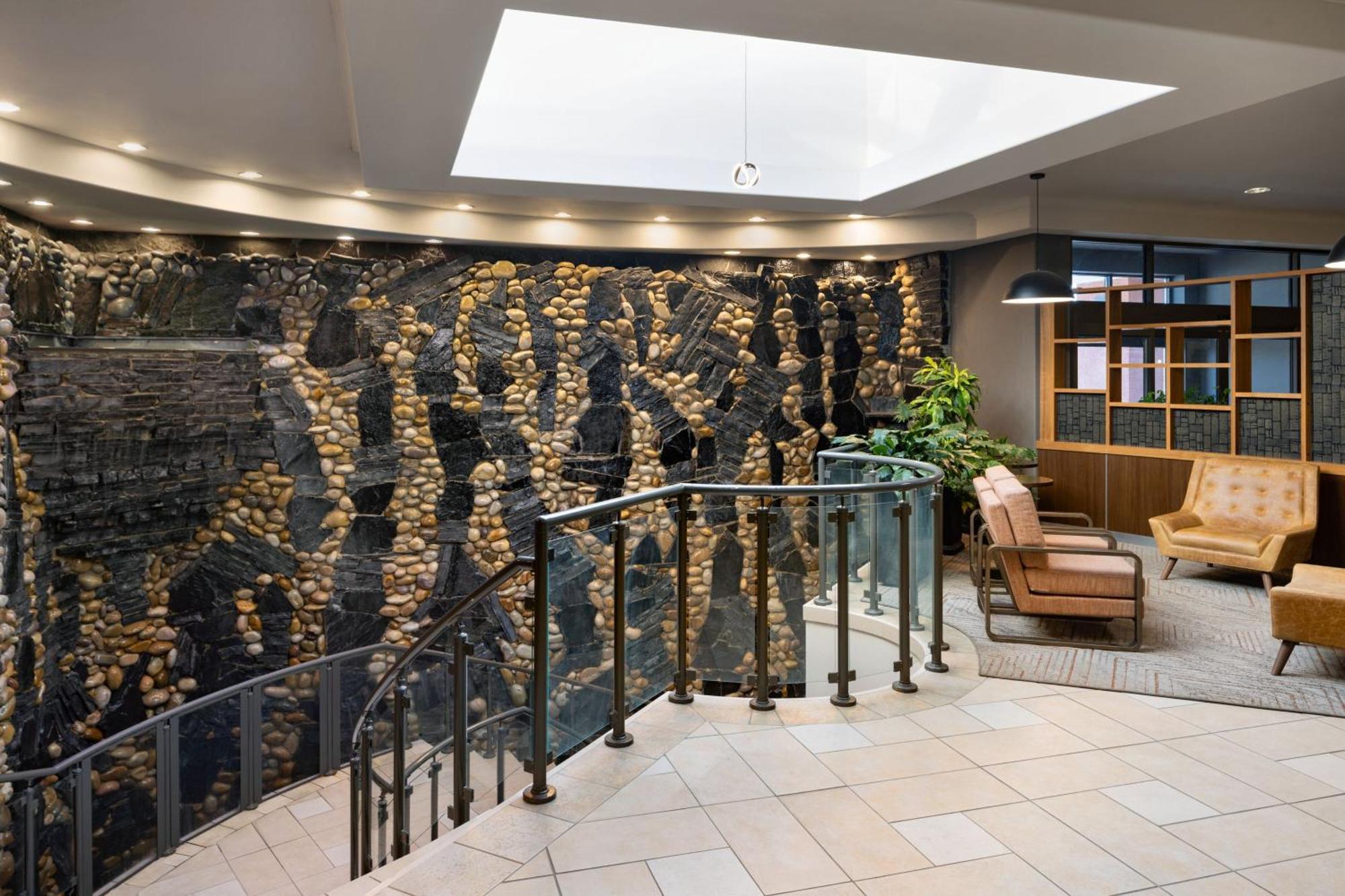 Four Points By Sheraton Edmonton South Ngoại thất bức ảnh