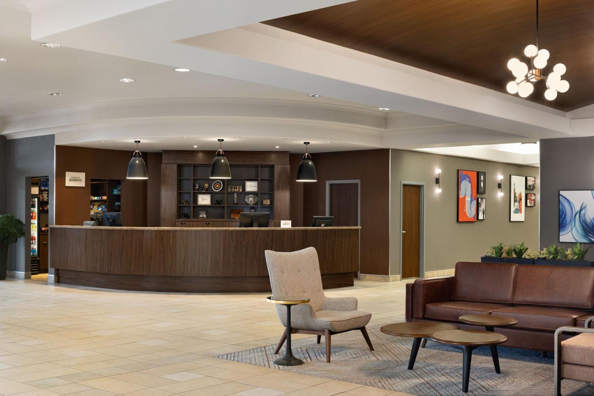 Four Points By Sheraton Edmonton South Ngoại thất bức ảnh