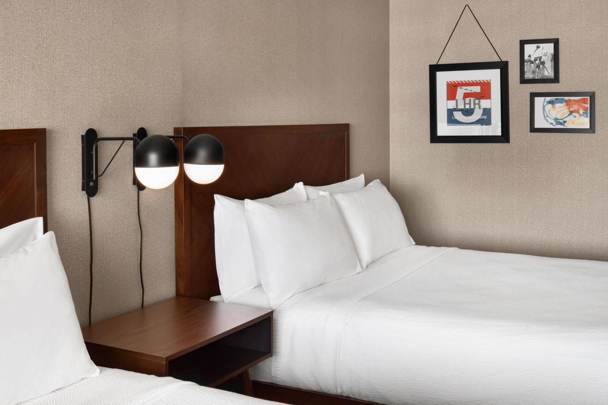 Four Points By Sheraton Edmonton South Ngoại thất bức ảnh