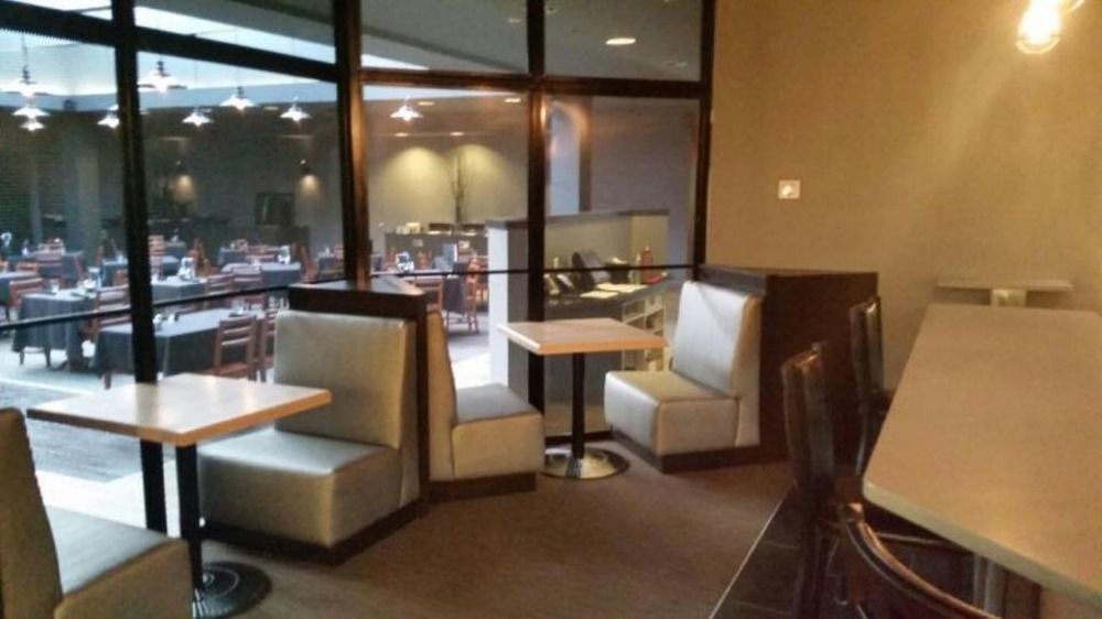 Four Points By Sheraton Edmonton South Ngoại thất bức ảnh